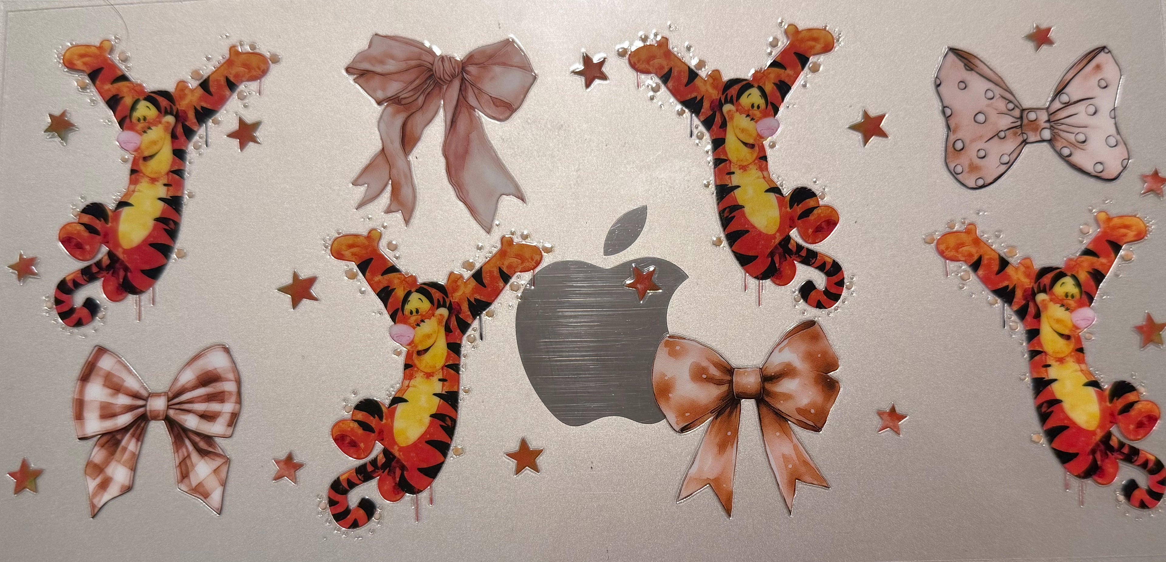 16 Oz Tigger & Bows